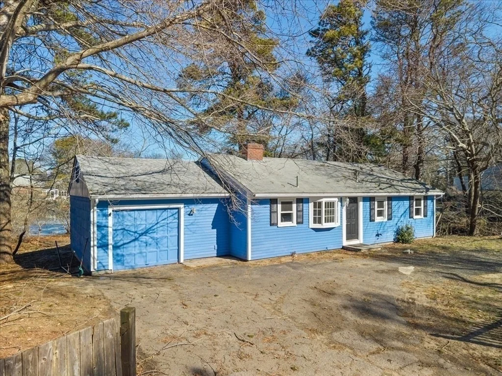 Photo of 365 Phinneys Ln