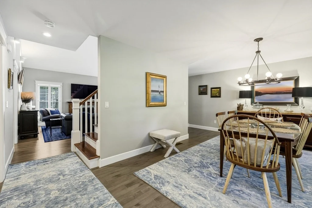 Photo of 12 Crystal Ln