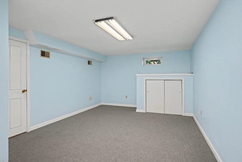 Photo of 215 Rolling Meadow Dr
