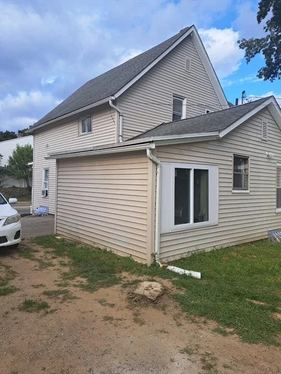 Photo of 94 Massasoit Rd