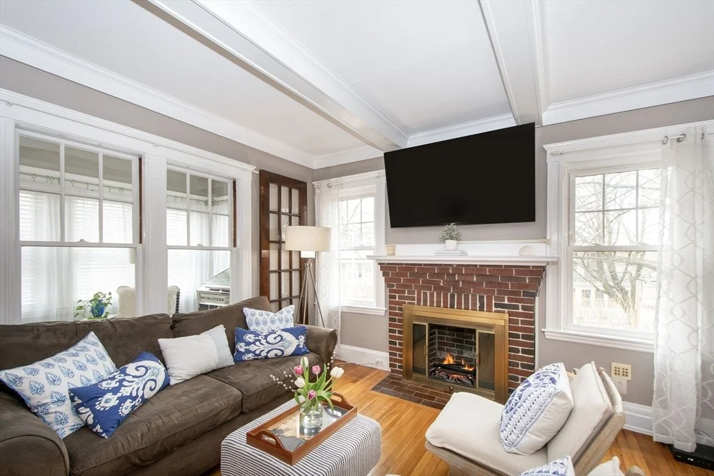 Photo of 271 Holbrook Rd
