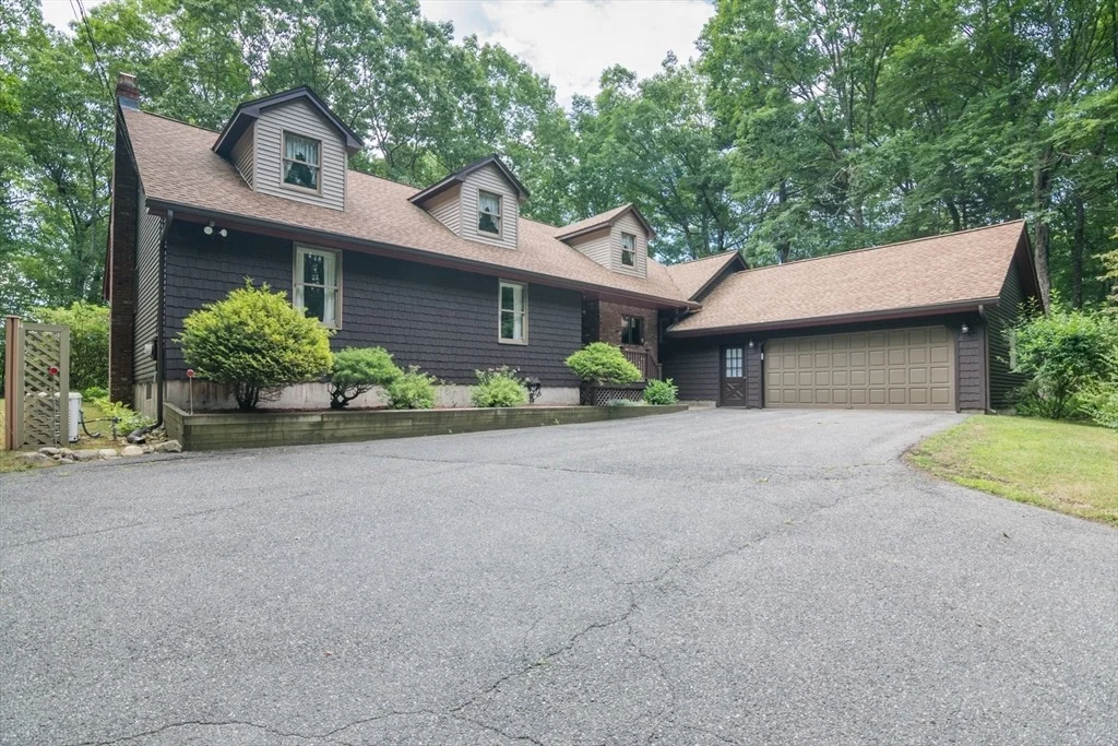 Photo of 130 Mort Vining Rd