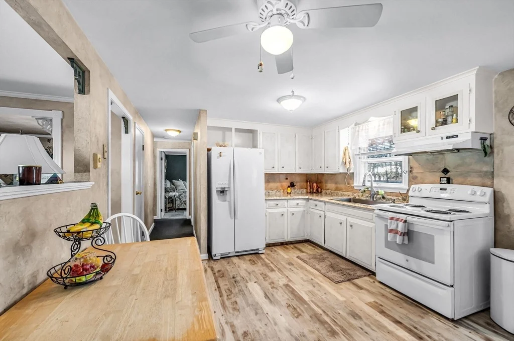 Photo of 236 Glenoak Drive