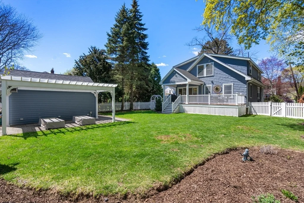 Photo of 11 Fairlawn St