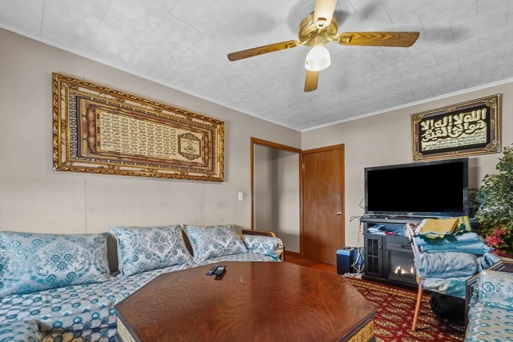 Photo of 284 Broadway