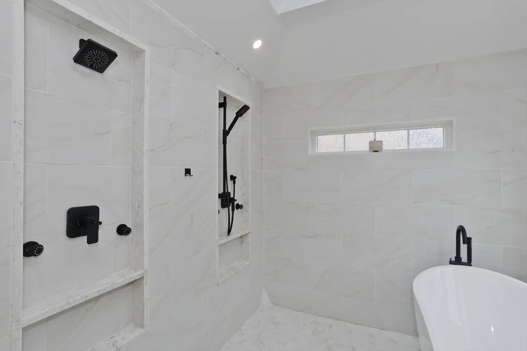 Photo of 306 Whippoorwill Dr