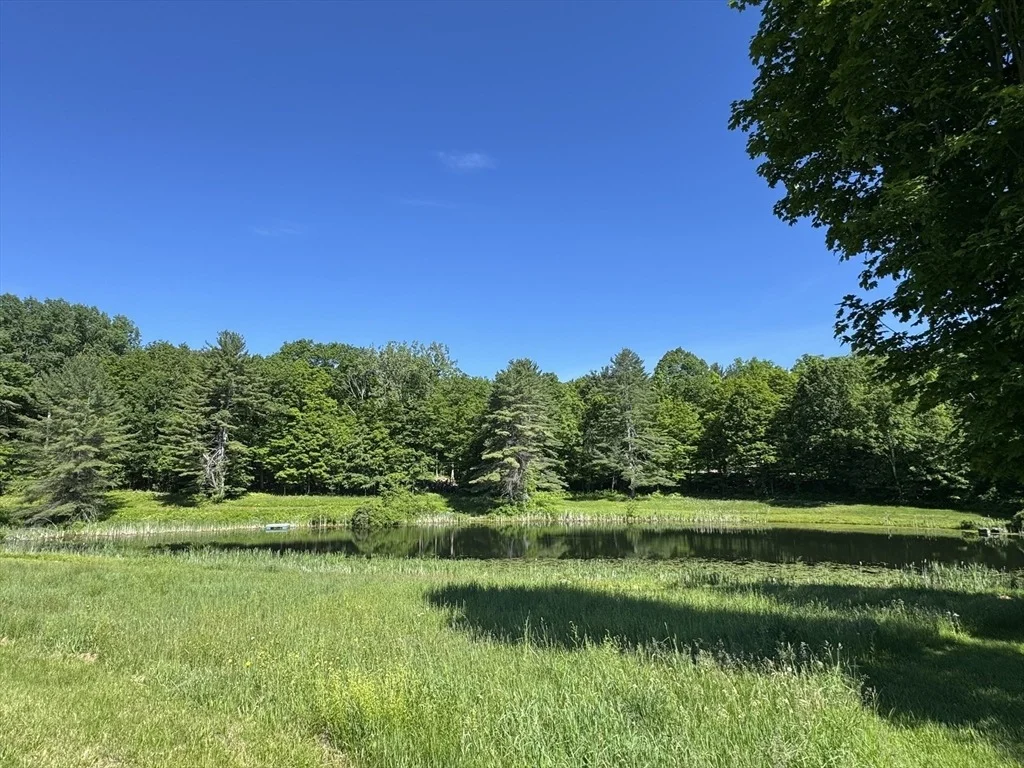 Photo of 40 Whately Glen Road