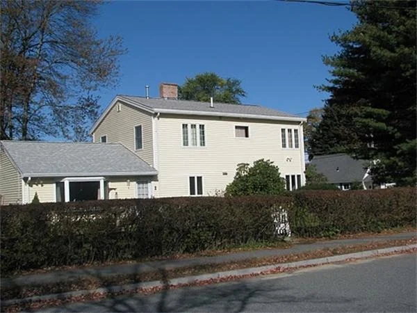 Photo of 1 Pelham Rd