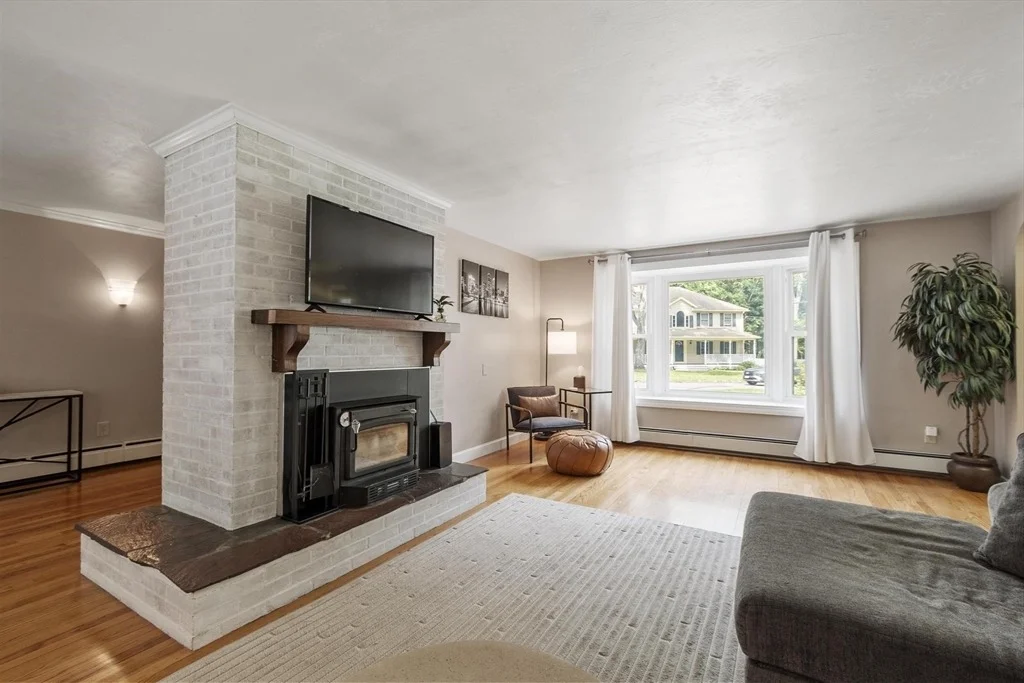 Photo of 167 Gates Pond Rd