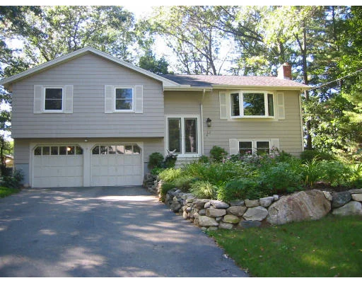 Photo of 13 Gioconda Ave.