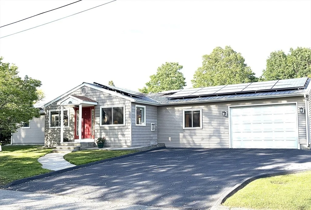 Photo of 3 Roseanne Drive