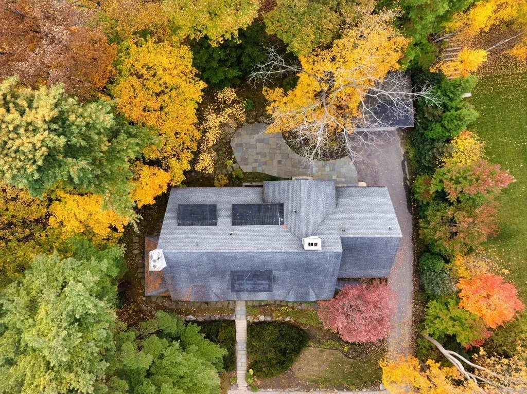 Photo of 282 Buckminster Rd