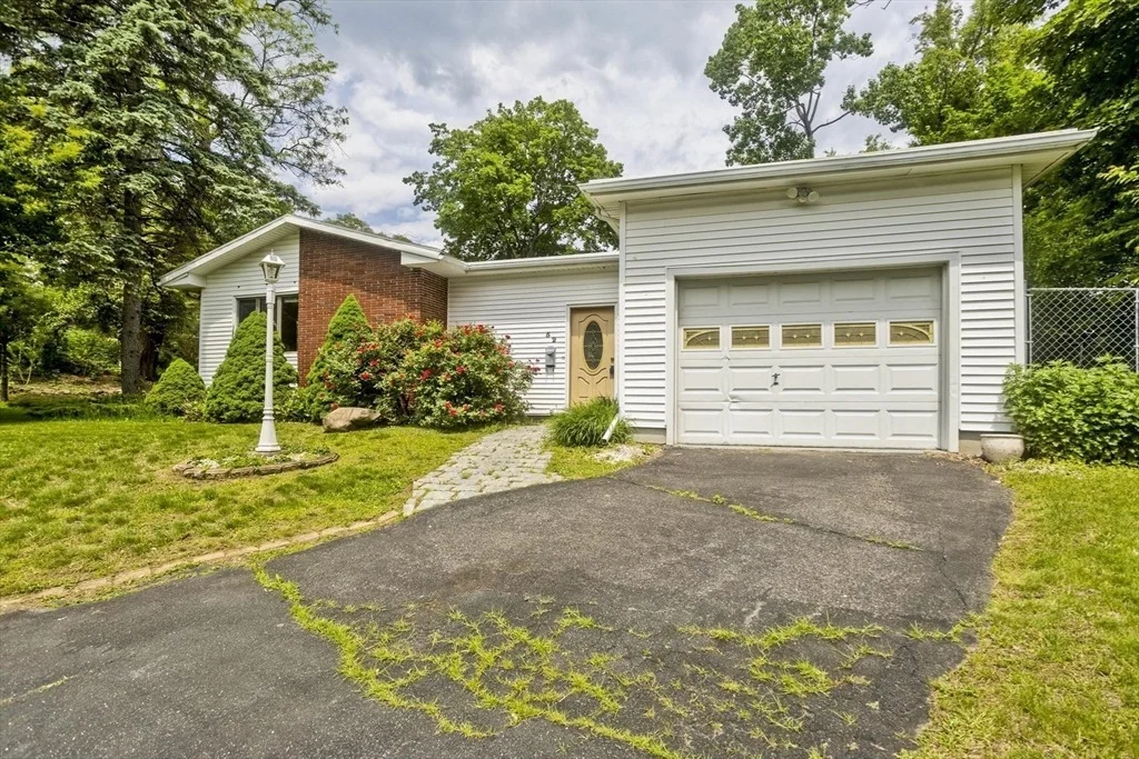 Photo of 52 Hillview Rd