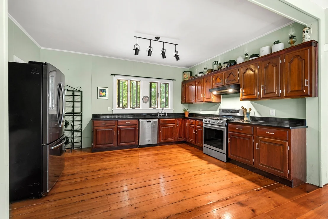 Photo of 360 Nahant Road