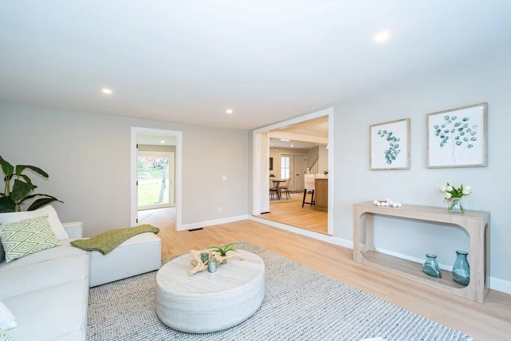 Photo of 18 University Dr