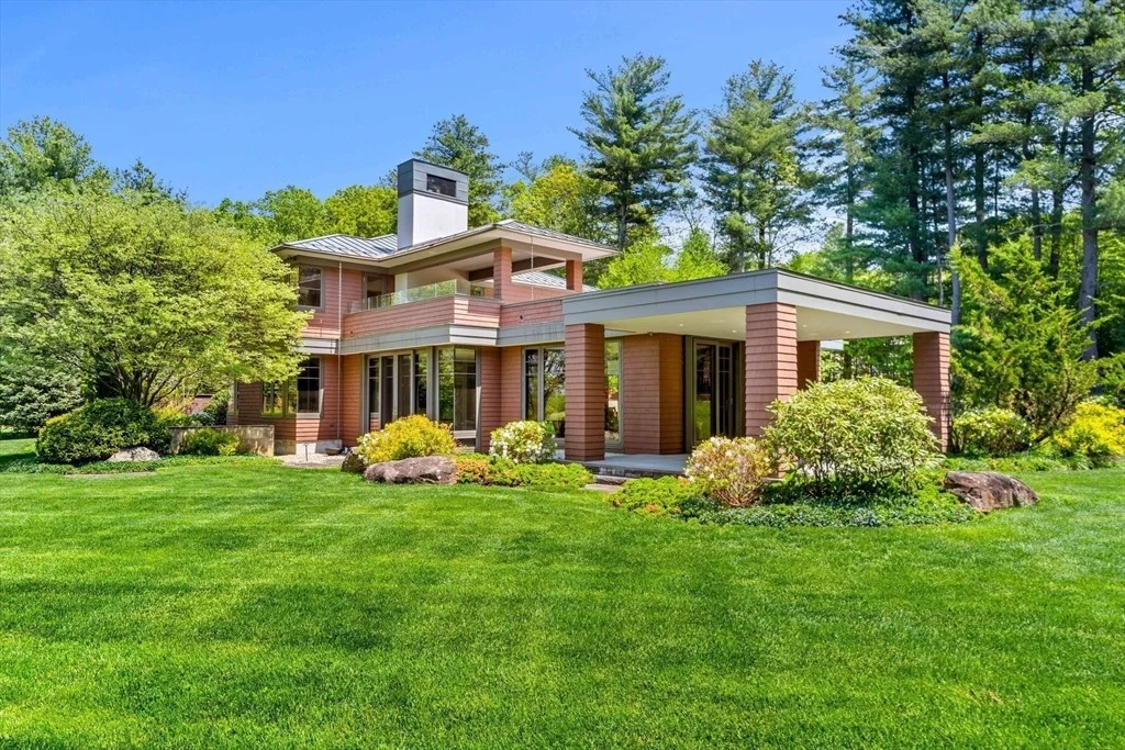 Photo of 5 Redwood Cir