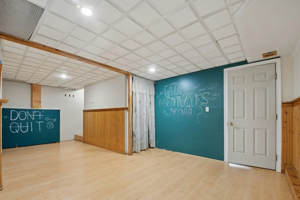 Photo of 37 Mark Dr