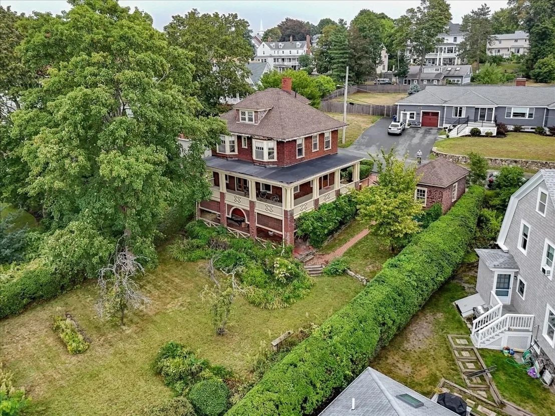 Photo of 7 Intervale Rd