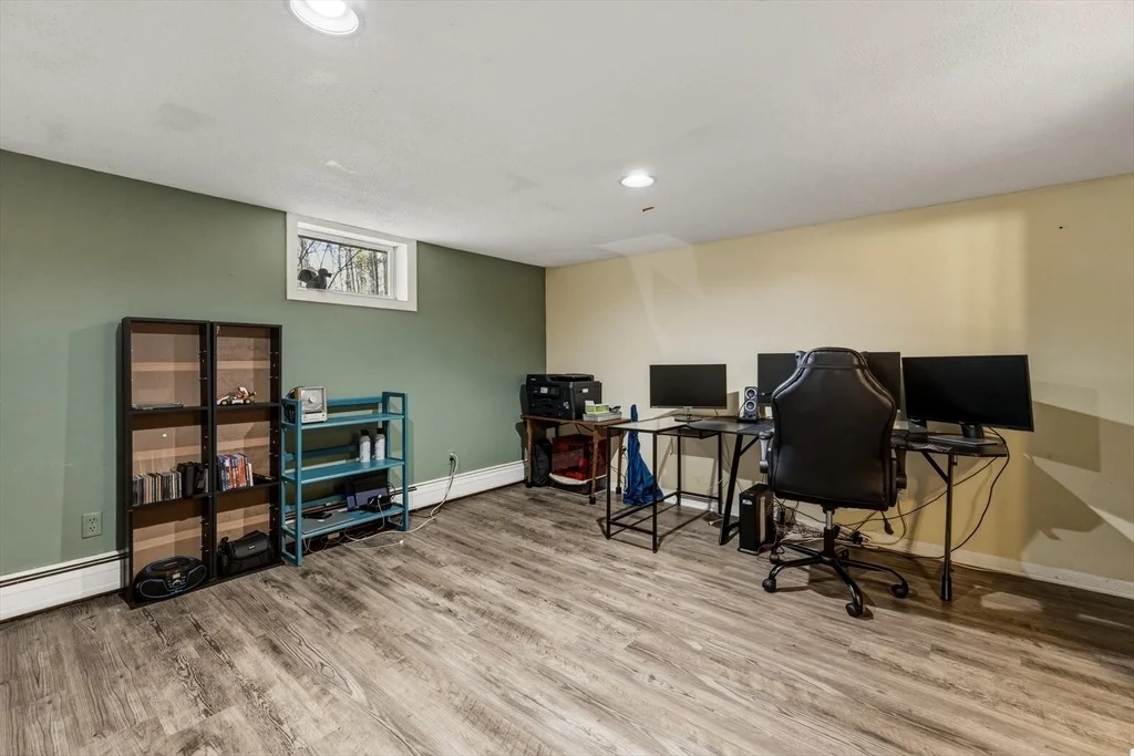 Photo of 1360 Bay Road