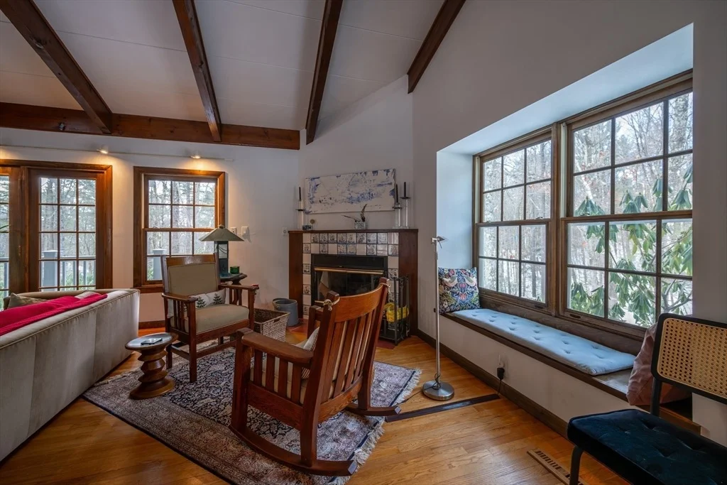 Photo of 206 North Valley Road