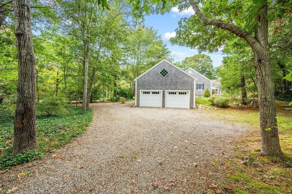 Photo of 105 Great Fields Rd