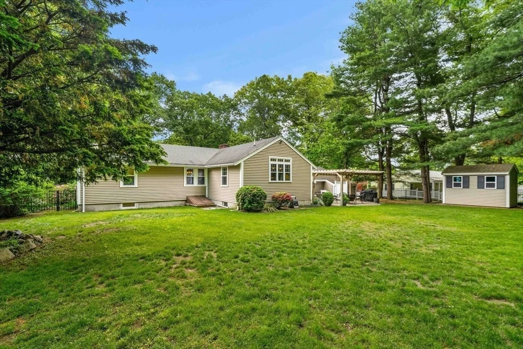 Photo of 18 Gleason Rd