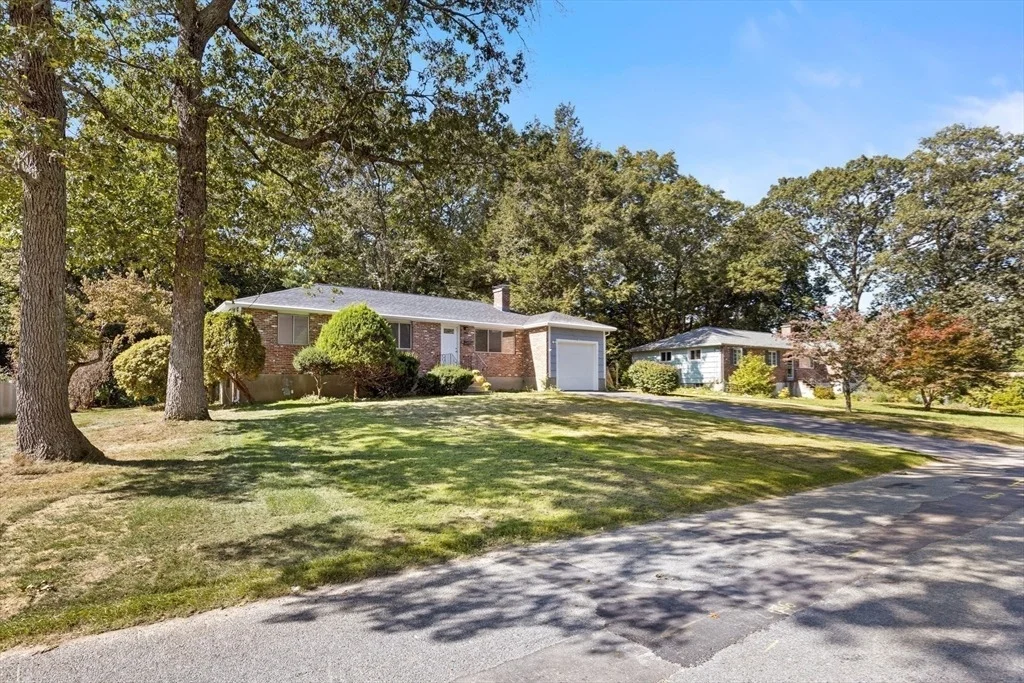 Photo of 32 Lyman Rd
