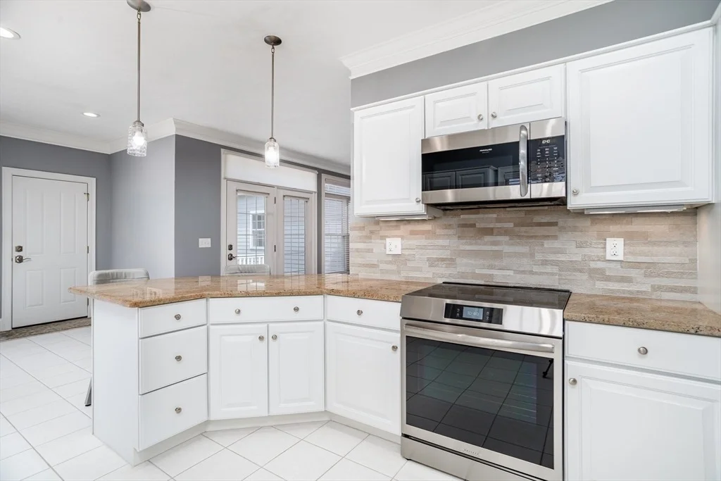 Photo of 150 Nicholas Dr
