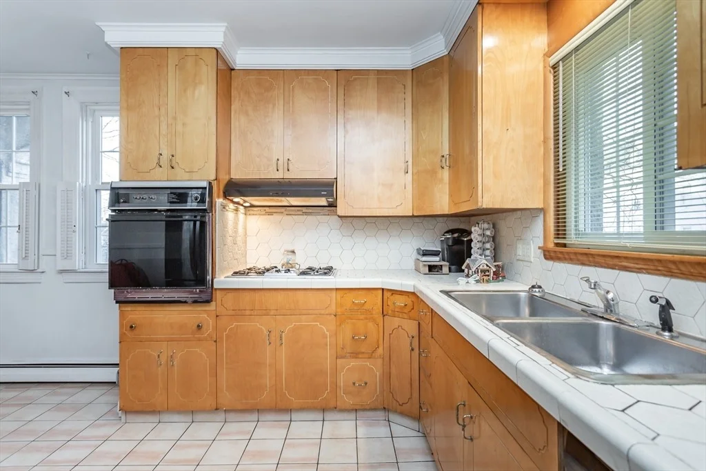 Photo of 909 High St