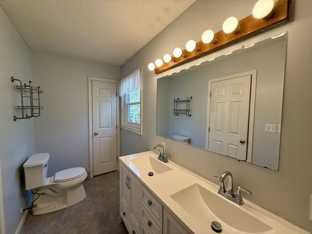 Photo of 169 Sheffield Drive