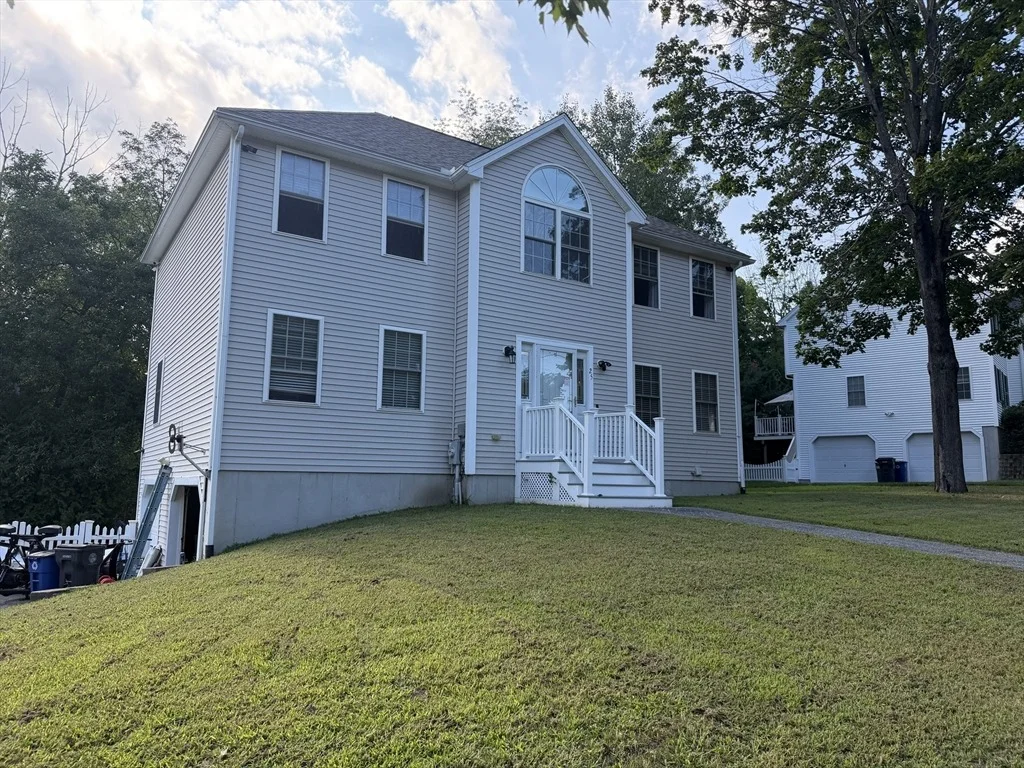 Photo of 25 Winston Cir