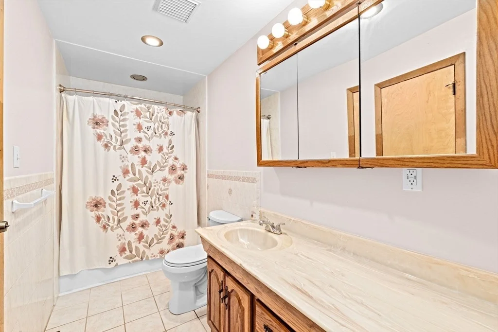 Photo of 244 Flaggler Dr