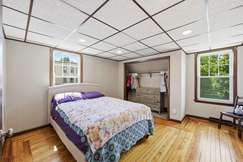 Photo of 585 Armory St