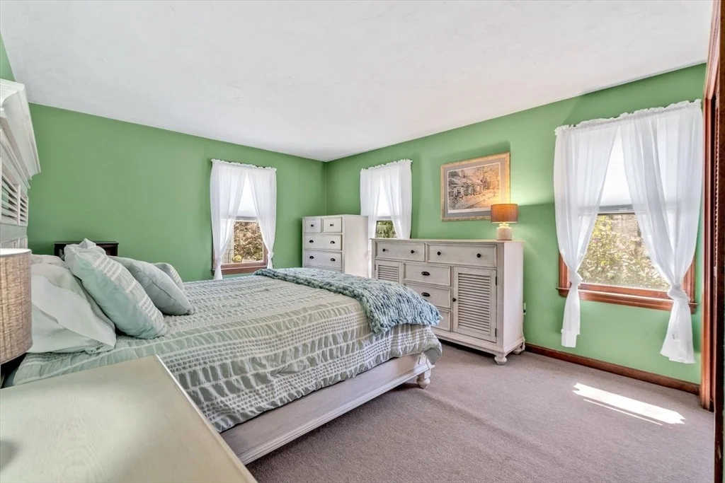 Photo of 5 Maple Ln