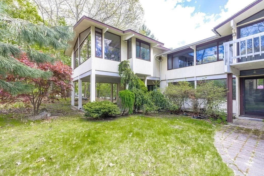 Photo of 58 Solomon Pierce Rd