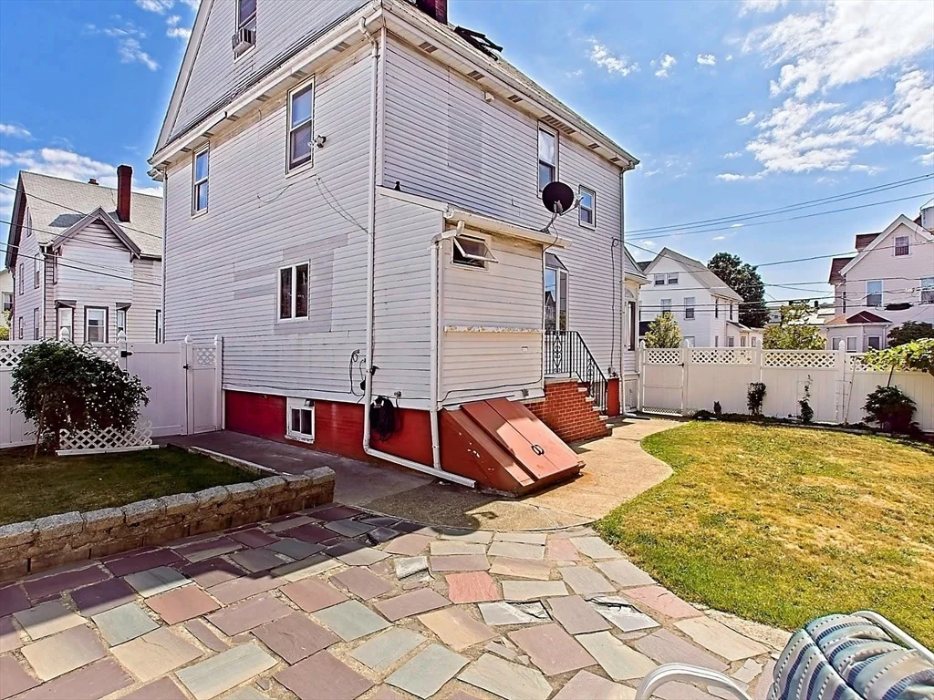 Photo of 20 Locust St