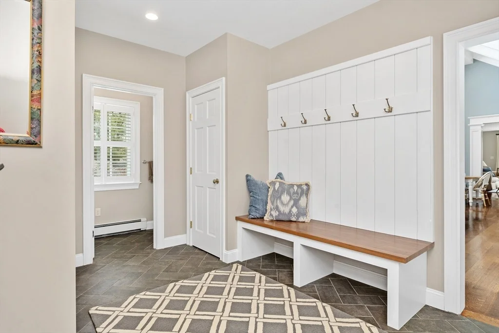 Photo of 7 Spring Ln
