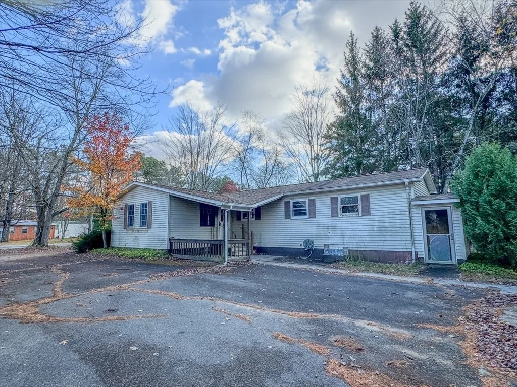 Photo of 202 Turnpike Road
