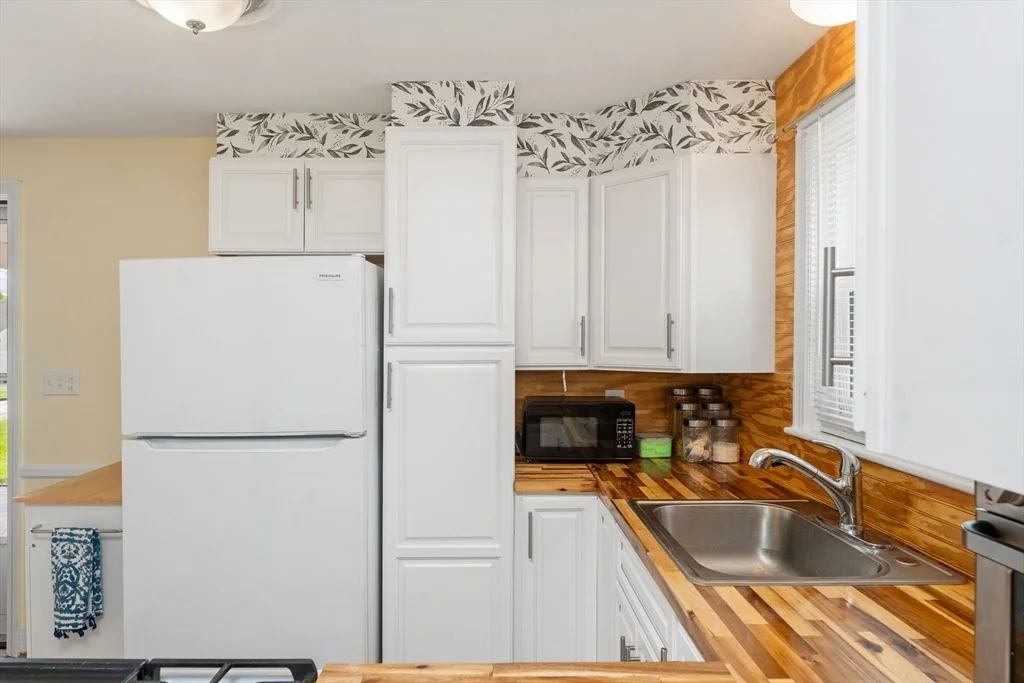 Photo of 45 Cedarcrest Dr