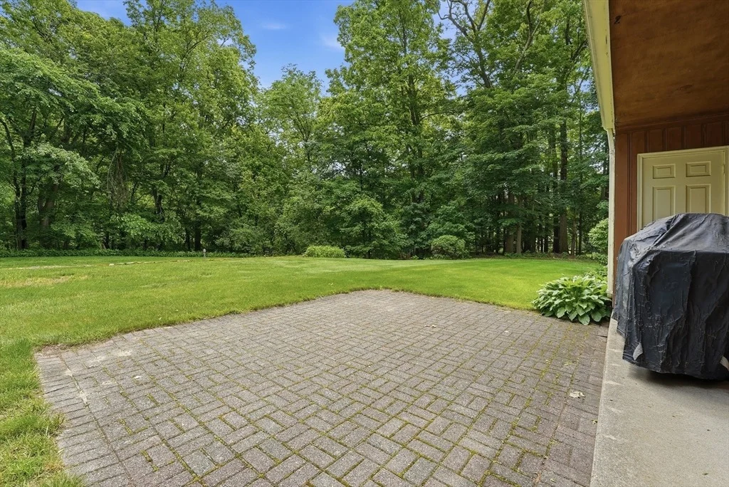 Photo of 17 Raymond Dr