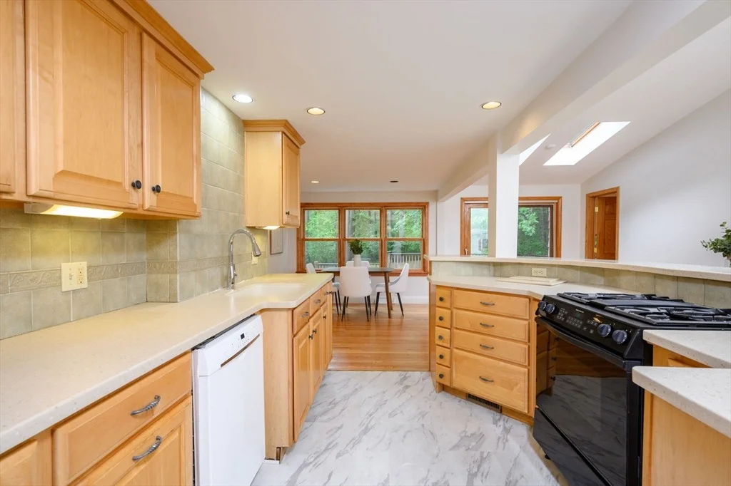 Photo of 33 Moose Hill Parkway