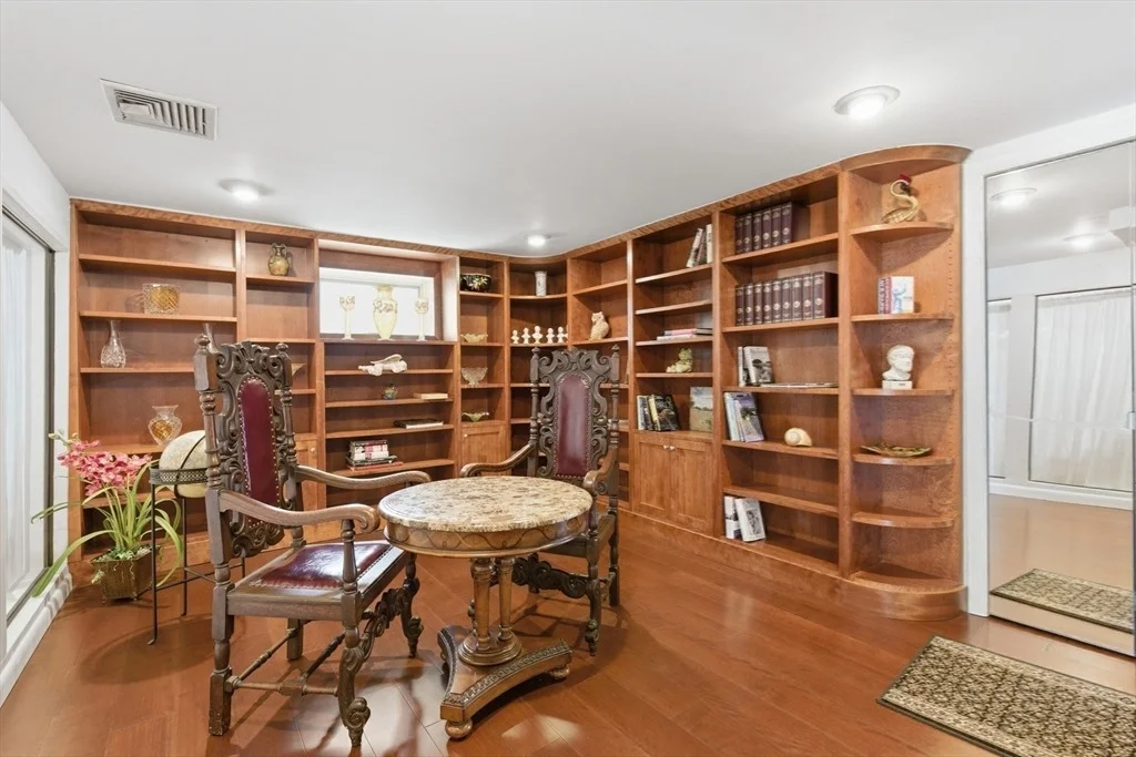 Photo of 250 Wilson Rd
