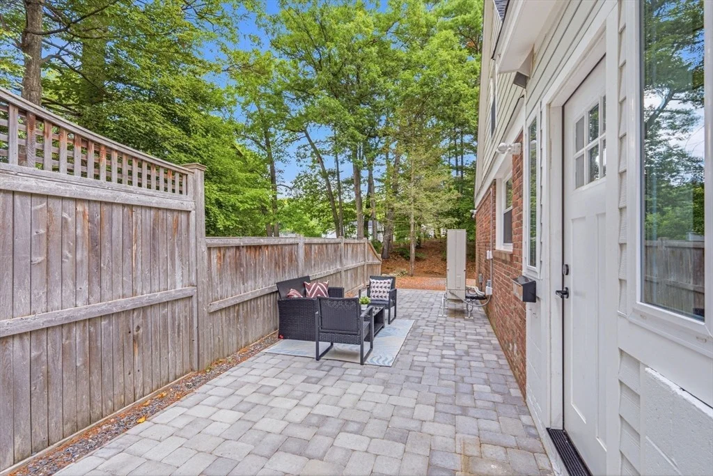 Photo of 63 Russell Rd