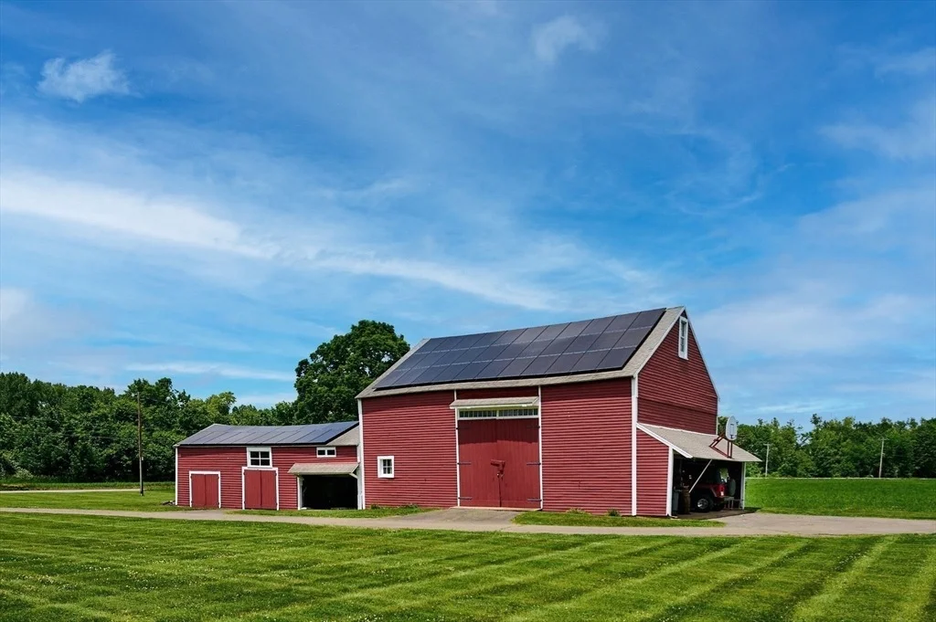 Photo of 120 Hockanum Rd