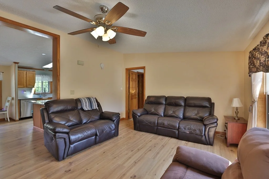 Photo of 2 Douglas Dr