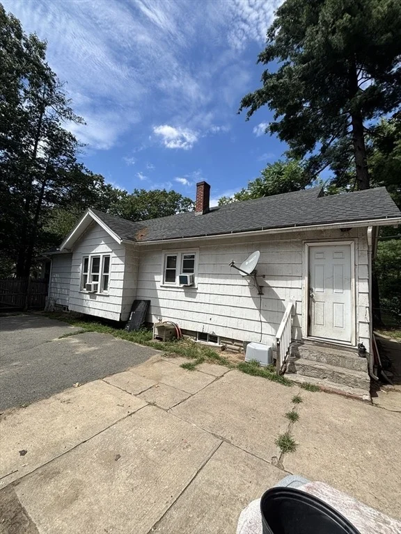 Photo of 55 Leitch St