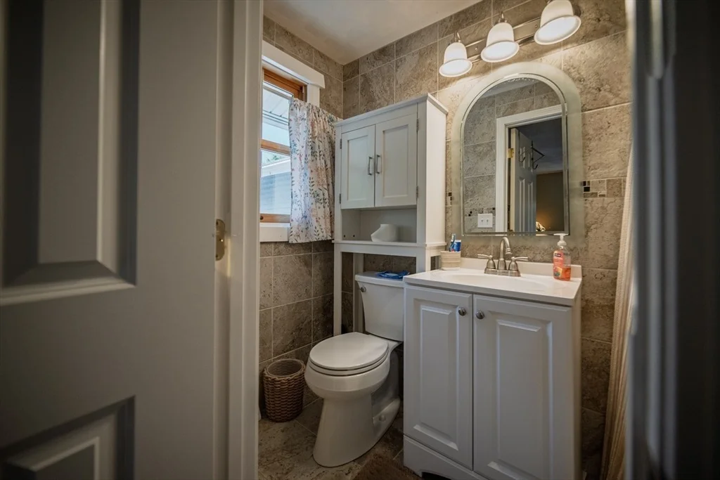 Photo of 26 John Robinson Dr