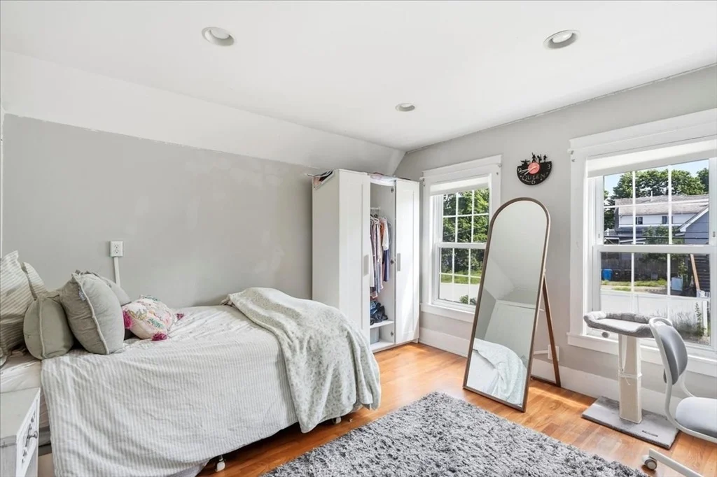 Photo of 113 Temple St