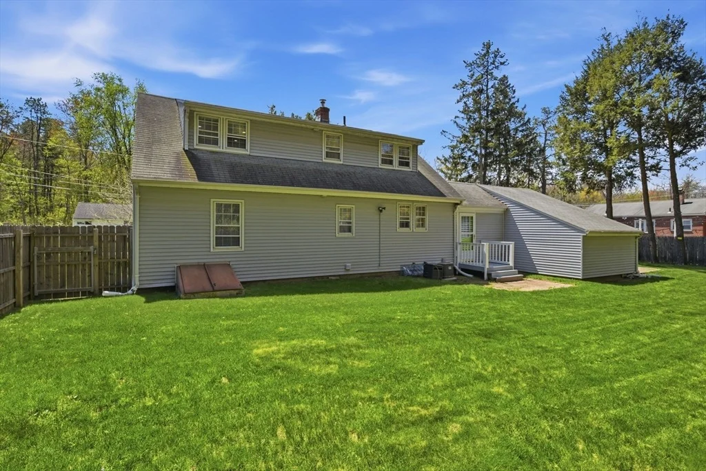 Photo of 22 Rosedale Ave