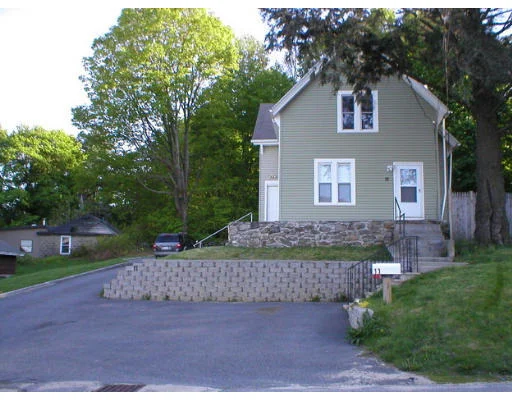 Photo of 75 School St